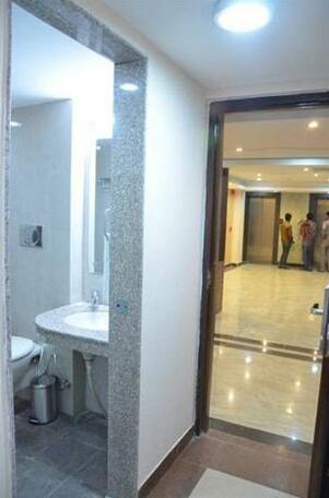 Hotel Palm Tree Aligarh - Photo4