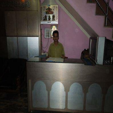 Hotel Raj Palace Aligarh - Photo2