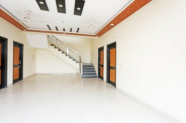 OYO 40446 Yas Residency - Photo4