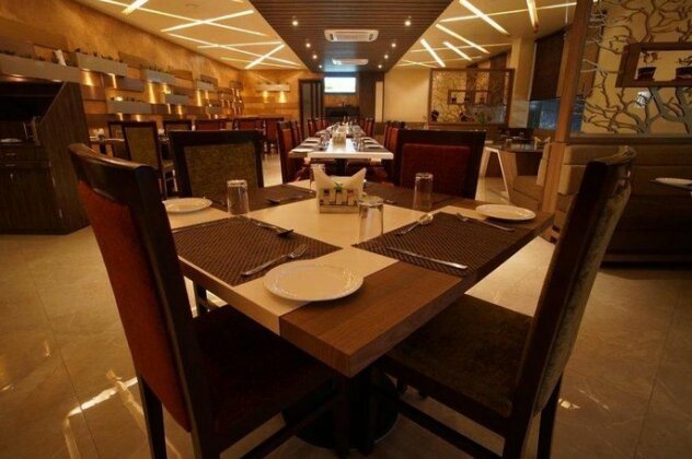 Hotel Shree Kanha Residency - Photo4