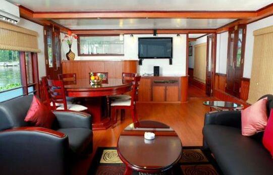 Grand Nirvana Jacuzzi Houseboat - Photo5