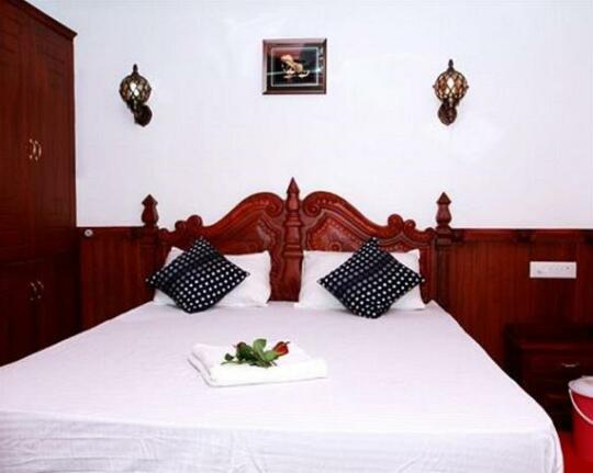 Mass Cruise 6 bed houseboat - Photo4