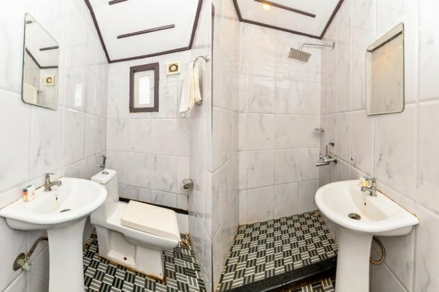 OYO 24726 Royal Rivers 3bhk Premium - Photo4