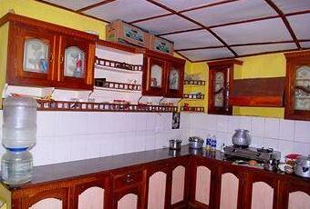 Penta Green Houseboats - Photo4