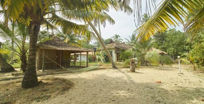 Pozhiyoram Beach Resort - Photo3
