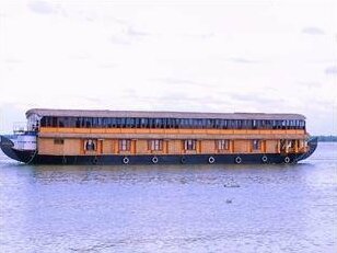 Royal Life Houseboat