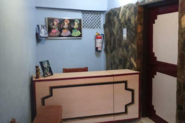  Photo 2