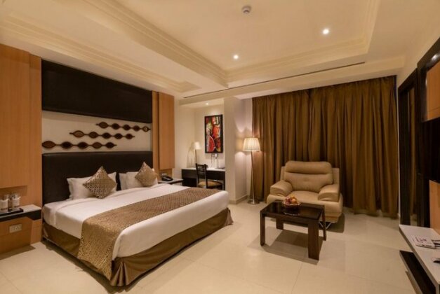 Cygnett Lite Alwar - Photo3