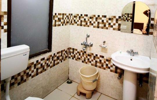 Inderlok Hotel - Budget Hotel - Photo3
