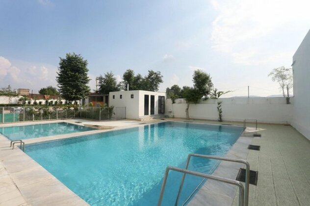 OYO 18301 Hotel A-one - Photo2