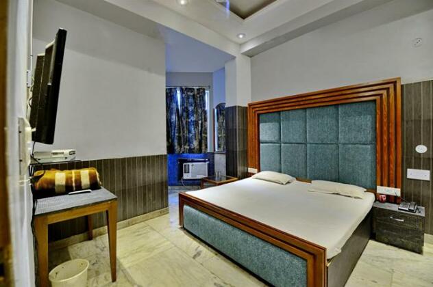 Hotel Deep Palace Ambala - Photo2