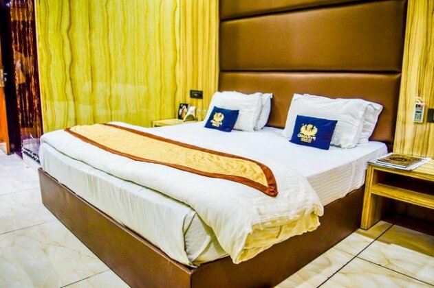Hotel Puran Palace - Photo2