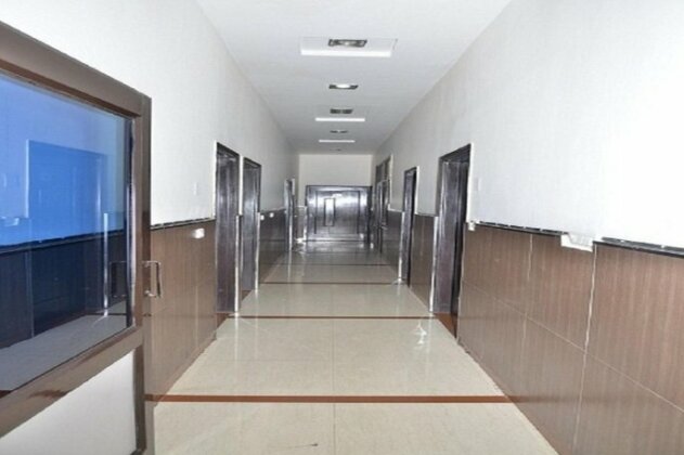 Hotel Vivek Plaza - Photo2