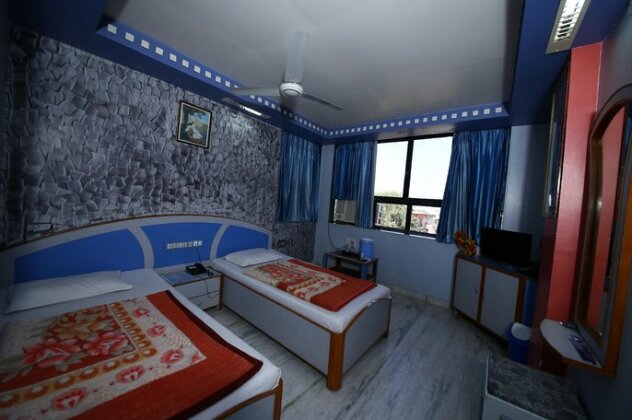 Photo 3
