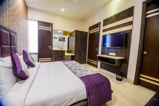 AH1 Hotel - Photo5