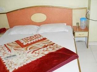 Hotel Aaditya Heights - Photo3