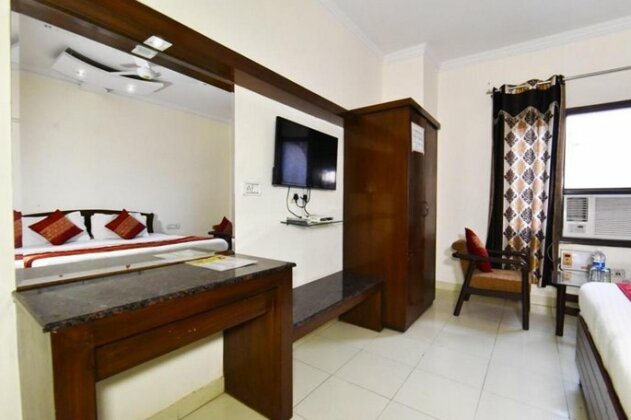 Hotel B-Comfort - Photo4