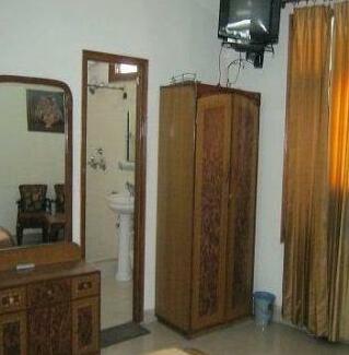 Hotel Dee Sons - Photo2