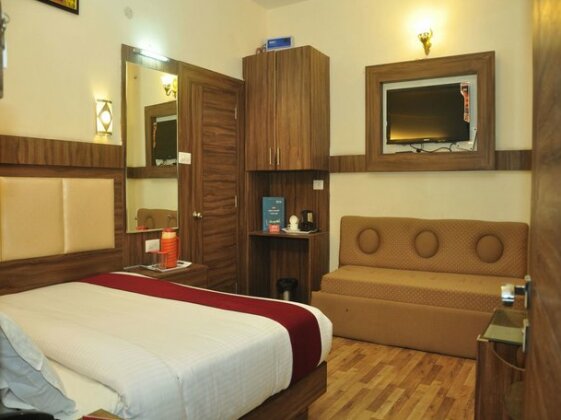 Hotel Ishita Residency - Photo4