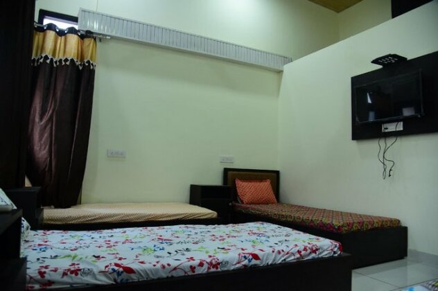 Nutz Backpackers - Photo3