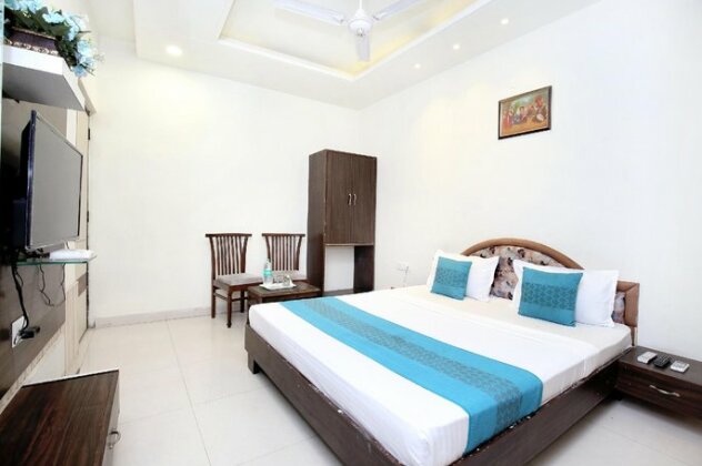 OYO 14510 Hotel Harpal Classic - Photo2