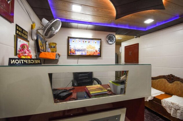 SPOT ON 63445 Deep Guest House - Photo2
