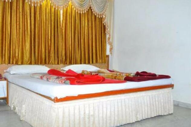 Hotel Relax Anand - Photo2