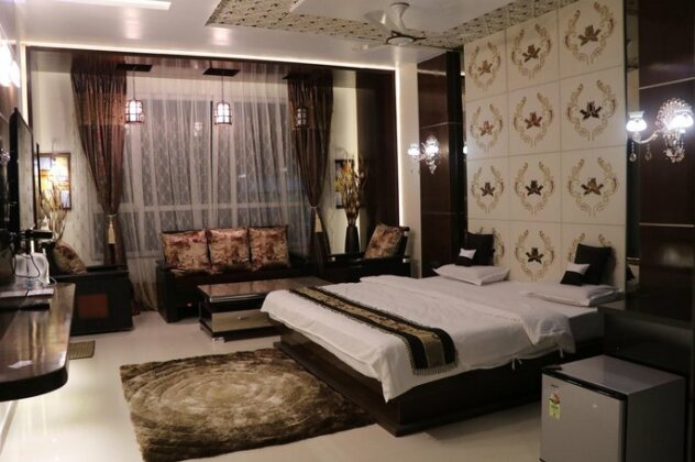 Hotel Rajahamsa - Photo2