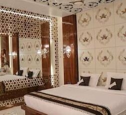 Hotel Rajahamsa - Photo4