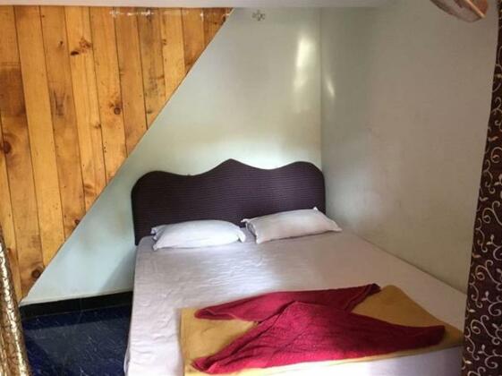 Curlies Guest House - Photo4