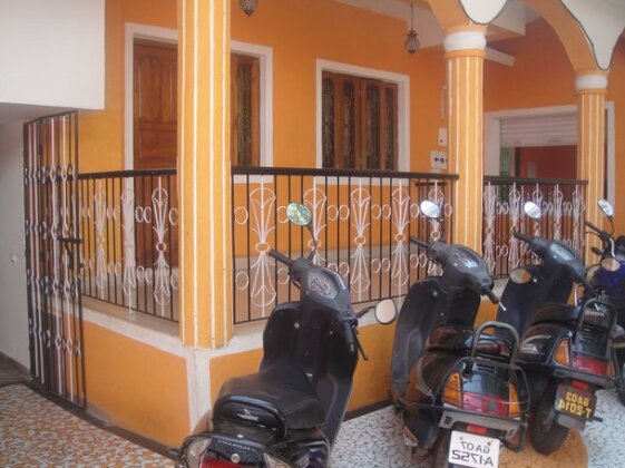 The Orange House - Photo2