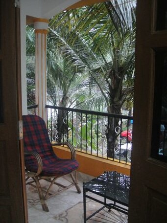 The Orange House - Photo5