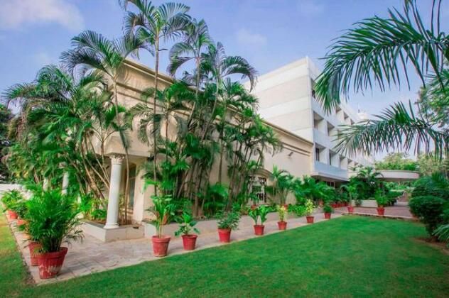 Hotel Shalimar Ankleshwar - Photo2