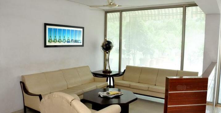 Hotel Shree Plaza - Photo2