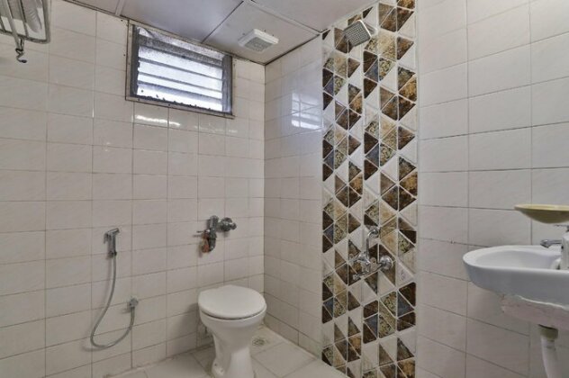 OYO 30296 Hotel Sha-inn - Photo5
