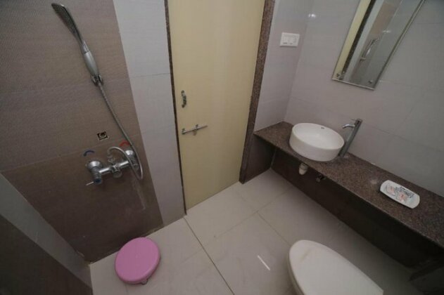 Hotel Kamat Plus - Photo4