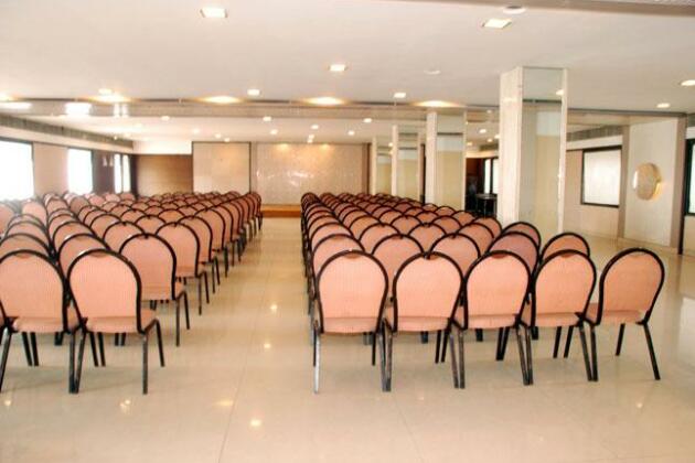 Hotel Rajadhani - Photo3