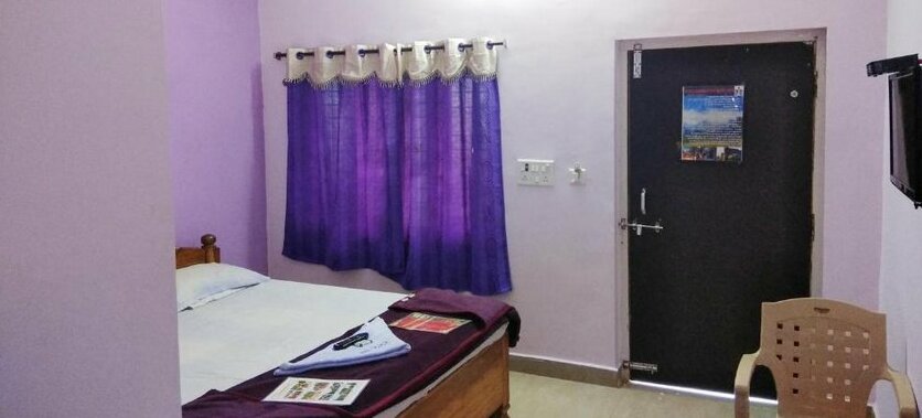 Sri Sai Suvarna Inn - Photo3