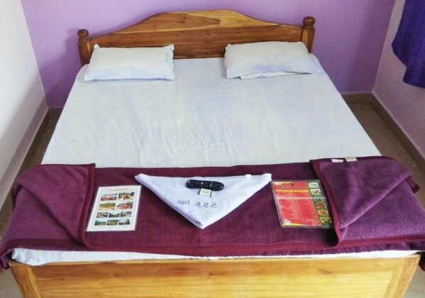 Sri Sai Suvarna Inn - Photo4