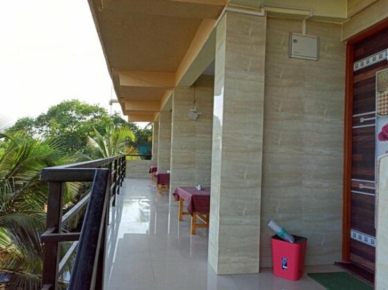 21 Coconuts Inn - Photo3