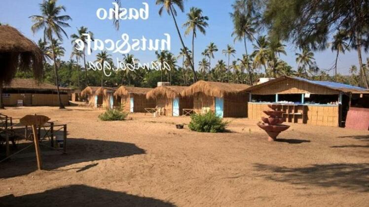 Basho Huts & Cafe