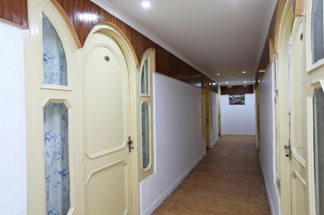 OYO 37033 Hotel Evergreen - Photo2