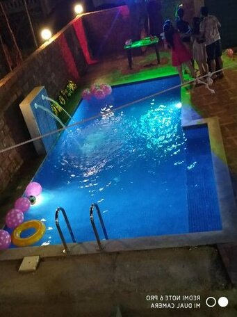 Ronnie's Private Pool Villa