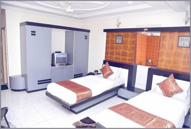 Hotel RK Aurangabad - Photo2