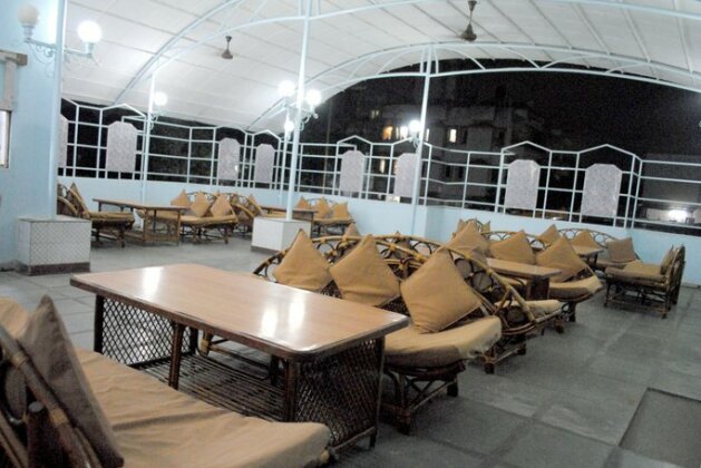 Hotel Shree Maya - Photo2