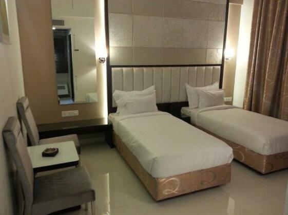 Hotel Silver Inn Aurangabad - Photo4
