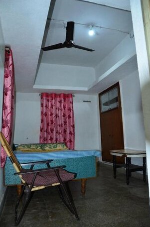 Karmayoga HomeStay - Photo2