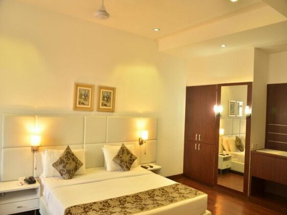 OYO 2037 Hotel Manor - Photo4