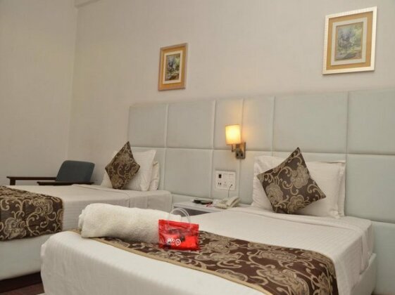 OYO 2037 Hotel Manor - Photo5