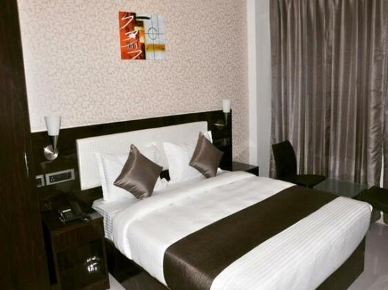 OYO 3136 Hotel Starlight Inn - Photo2